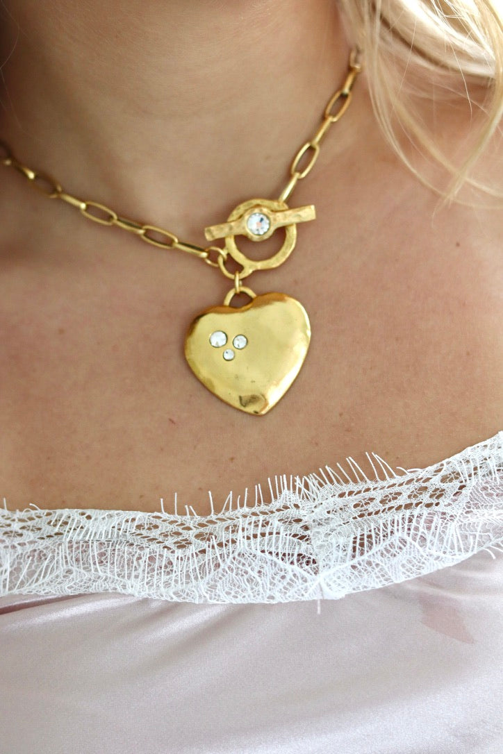 The Scarlett Necklace