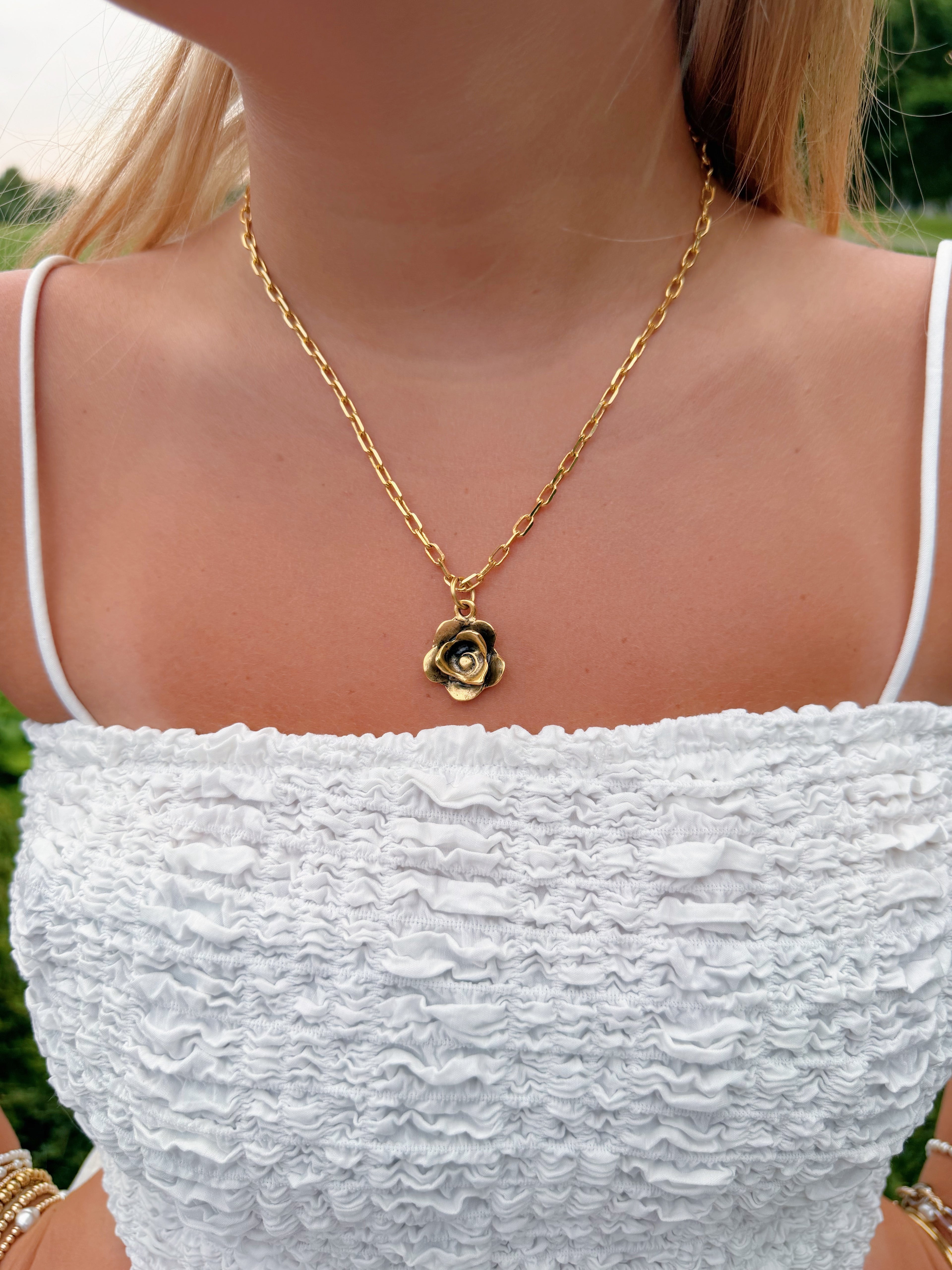 The Rose Necklace