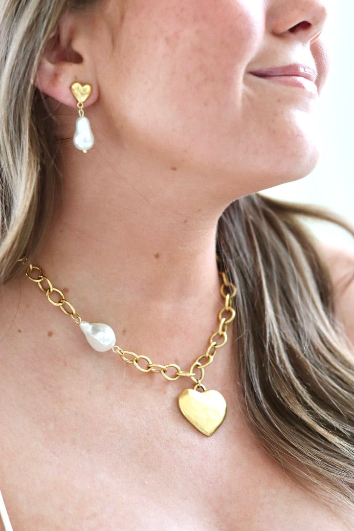 The Heart of Pearl Earrings