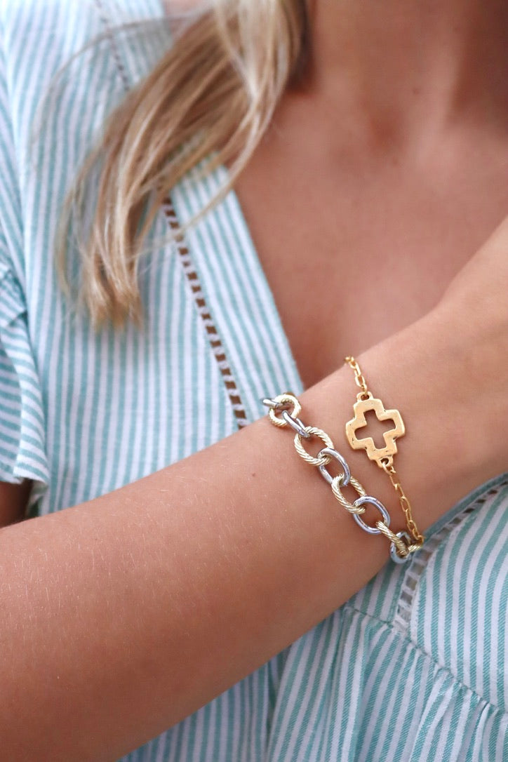 The Cross Bracelet