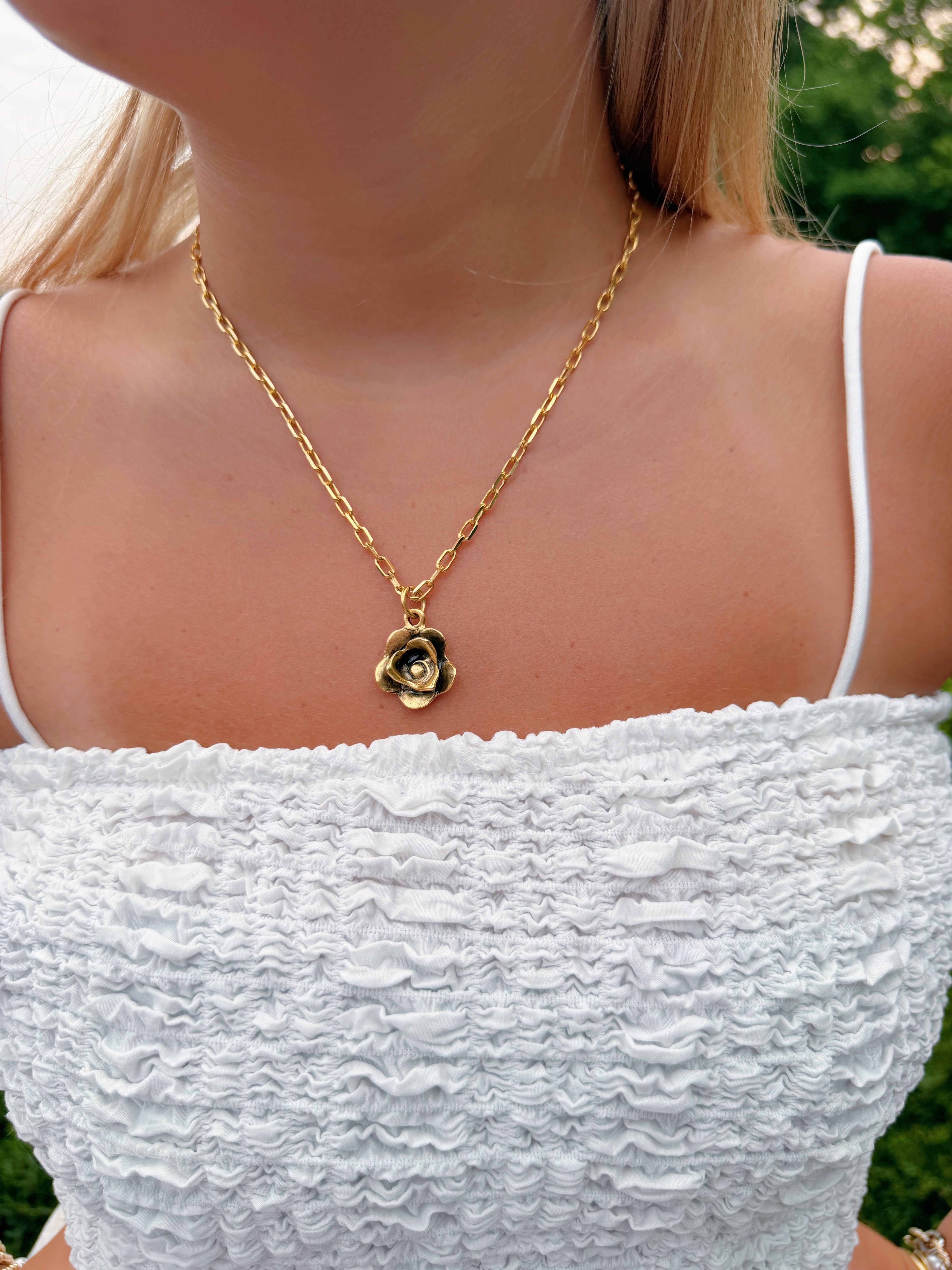 The Rose Necklace